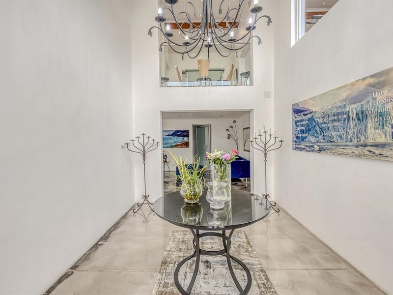 Modern Hillside Luxury with Panoramic Views - Photo 6