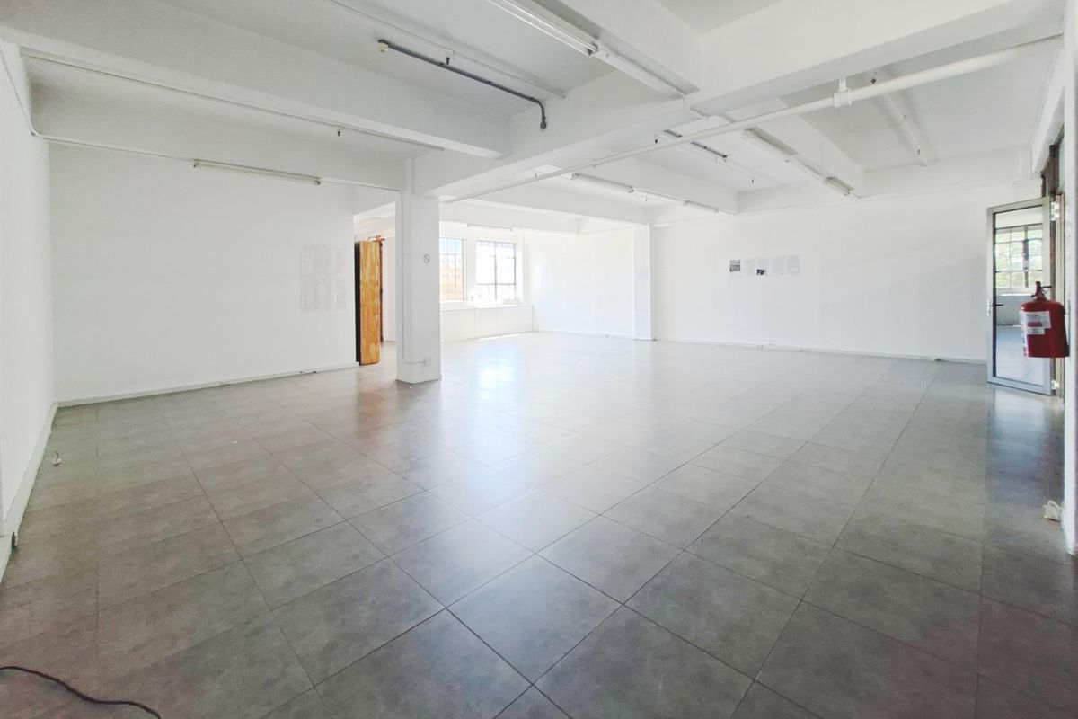 140m2 Second-Floor Office Space at Woodstock Exchange - Photo 3