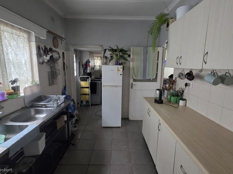 Cape Dutch Style Home For Sale in Margate with additional flatlets - Photo 5