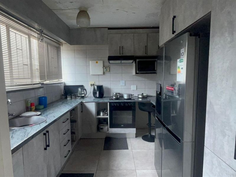 2-Bedroom Townhouse For Sale in Sasolburg Central, Sasolburg - Photo 2