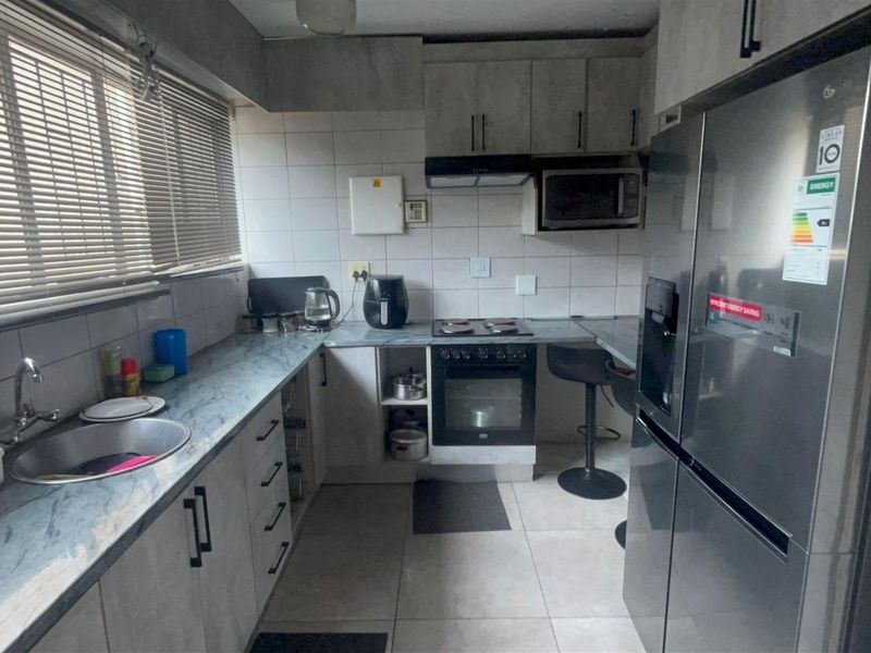 2-Bedroom Townhouse For Sale in Sasolburg Central, Sasolburg - Photo 4