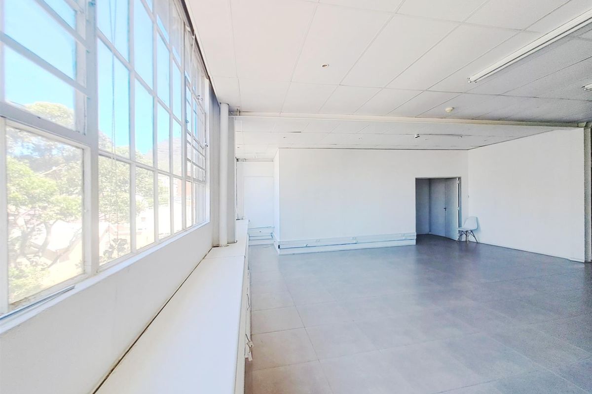 124m2 Second-Floor Office Space at Woodstock Exchange - Photo 4