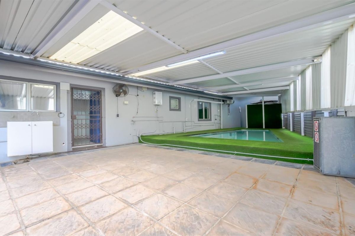 4 Bedroom Freestanding House for Sale in Rainham, Phoenix, KwaZulu Natal - Photo 4