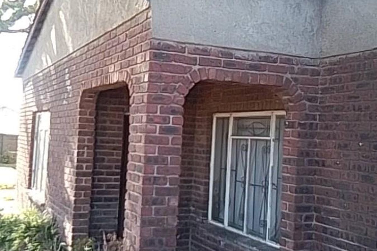 Madadeni E, Newcastle, KwaZulu Natal - Photo 2