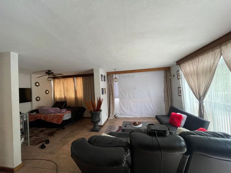 Investment Property For Sale in Arcadia, Pretoria - Photo 5