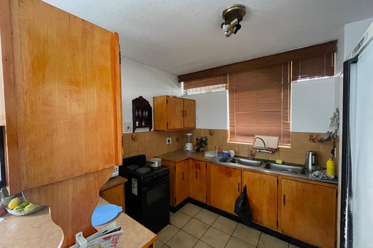 Investment Property For Sale in Arcadia, Pretoria - Photo 3