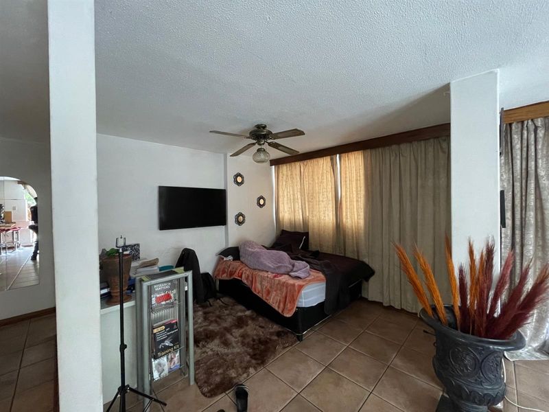 Investment Property For Sale in Arcadia, Pretoria - Photo 4