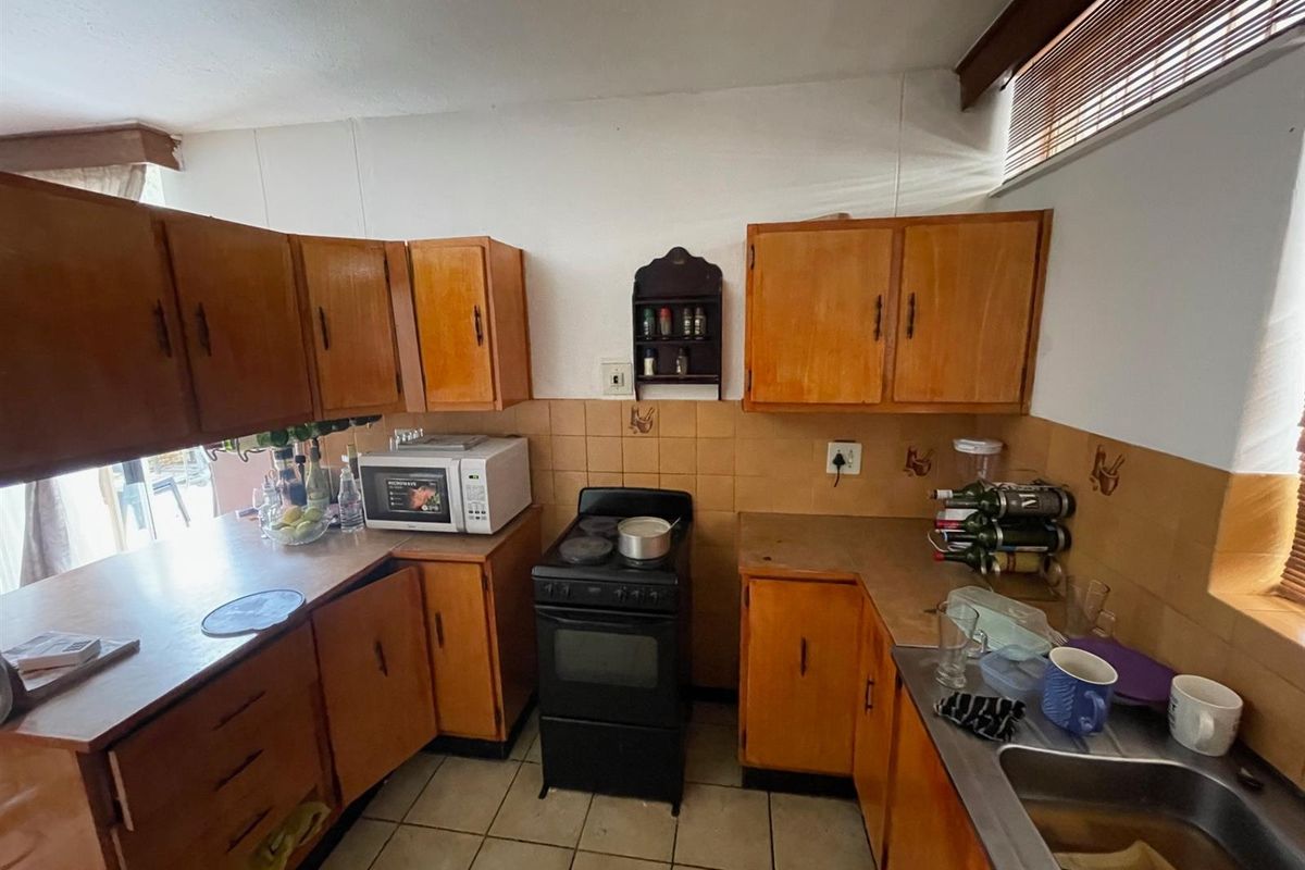 Investment Property For Sale in Arcadia, Pretoria - Photo 2