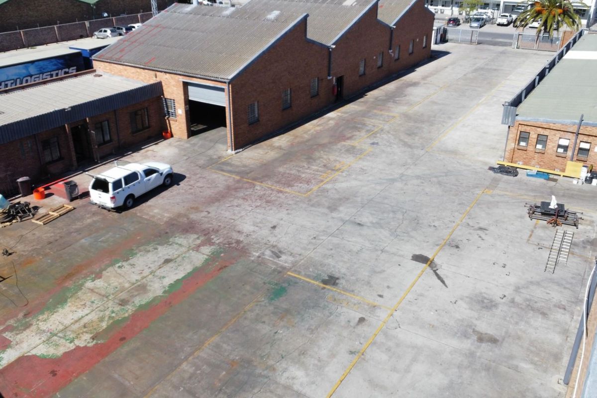 2,500m2 Warehouse To Let in Montague Gardens | Large Yard - Manufacturing Ready - Photo 2