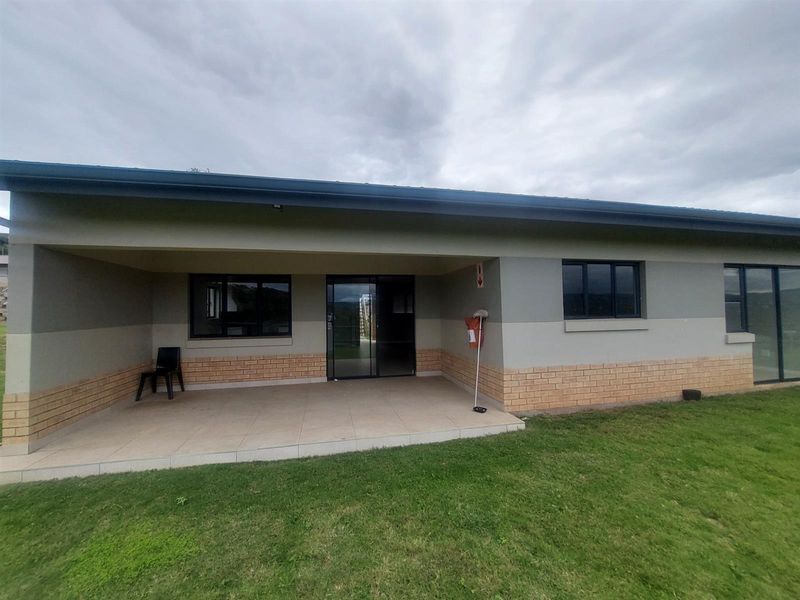 4 bed 3 bath House To Rent in Hayfields on Golf estate! - Photo 7