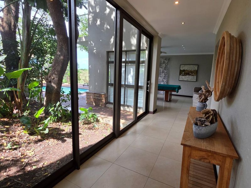 Upmarket 4 bedroom, 4 bathroom Villa in Exclusive Eco Estate in Port Edward - Photo 10