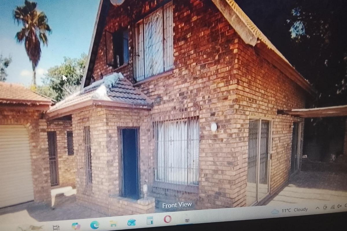 House For Sale in Birch Acres, Kempton Park - Photo 3