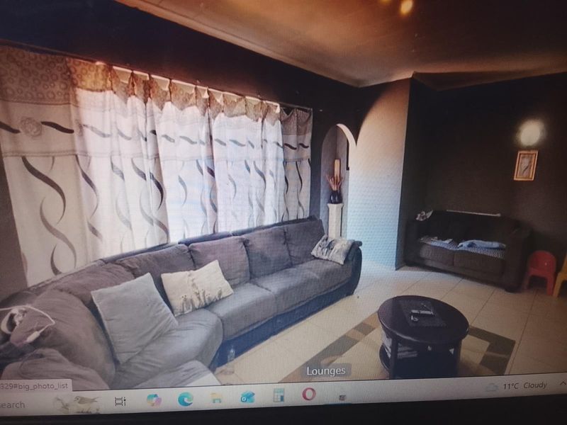 House For Sale in Birch Acres, Kempton Park - Photo 10