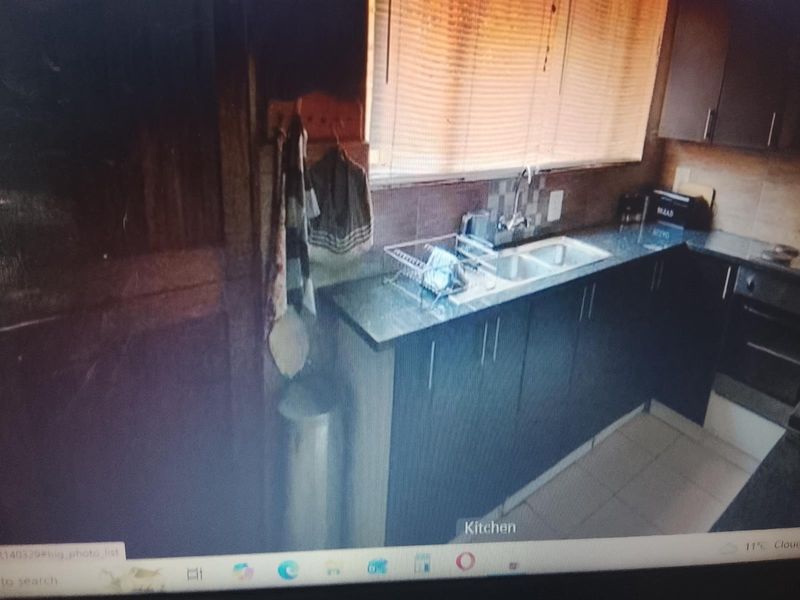 House For Sale in Birch Acres, Kempton Park - Photo 7