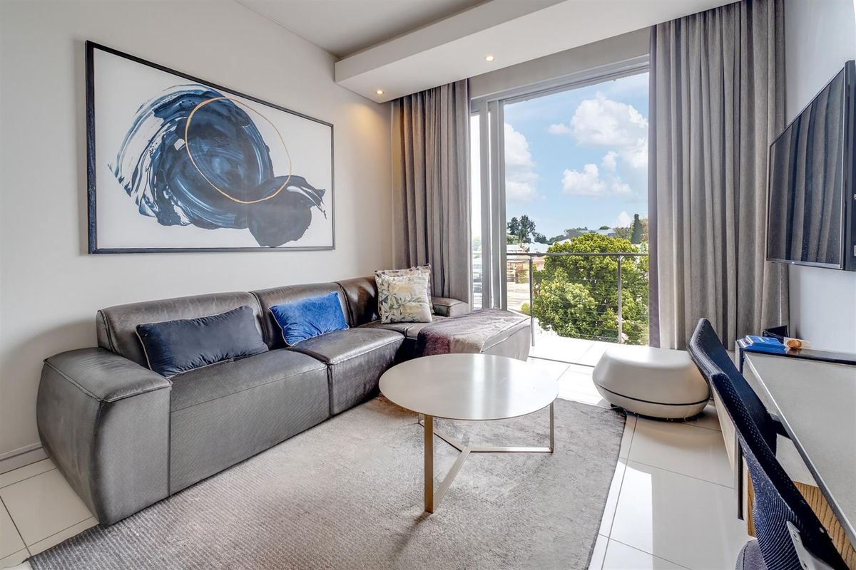 Stunning Apartment For Sale in Sandown, Sandton - Photo 2