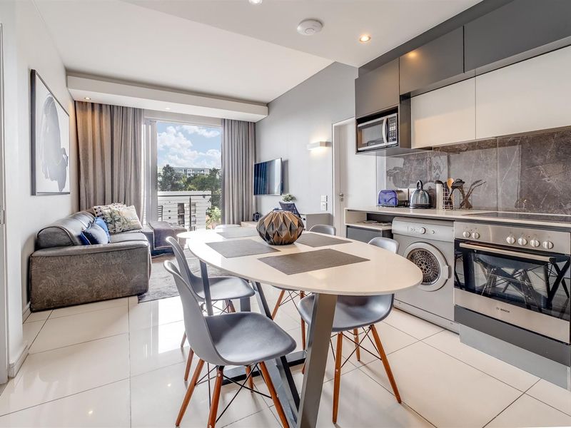 Stunning Apartment For Sale in Sandown, Sandton - Photo 4