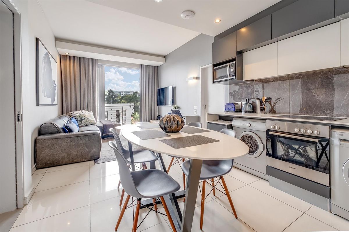 Stunning Apartment For Sale in Sandown, Sandton - Photo 4