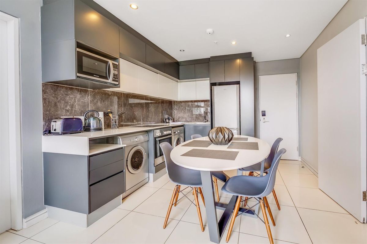 Stunning Apartment For Sale in Sandown, Sandton - Photo 5