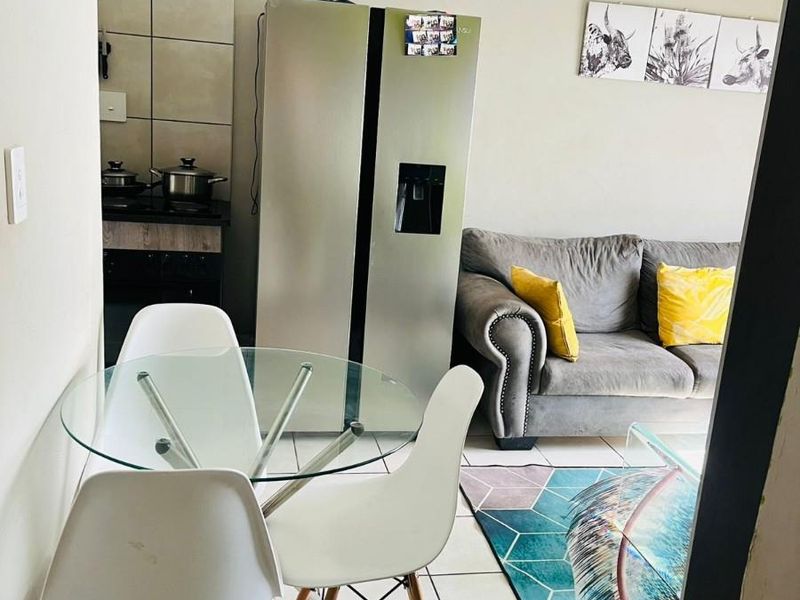 2 Bedroom house For Sale in Mahube Manor, Pretoria - Photo 6