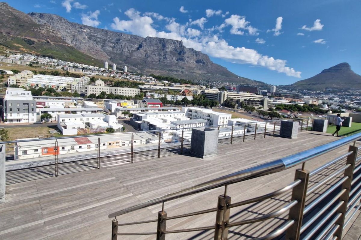 2-Bedroom Apartment at Chapel Towers | Contemporary City Living in Cape Town - Photo 3