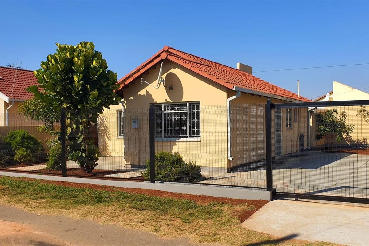 3 Bedroom House for Sale in Mamelodi Buffer Zone, Mamelodi, Pretoria - Photo 3