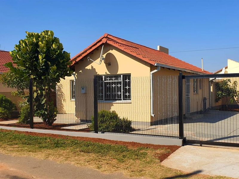 3 Bedroom House for Sale in Mamelodi Buffer Zone, Mamelodi, Pretoria - Photo 3