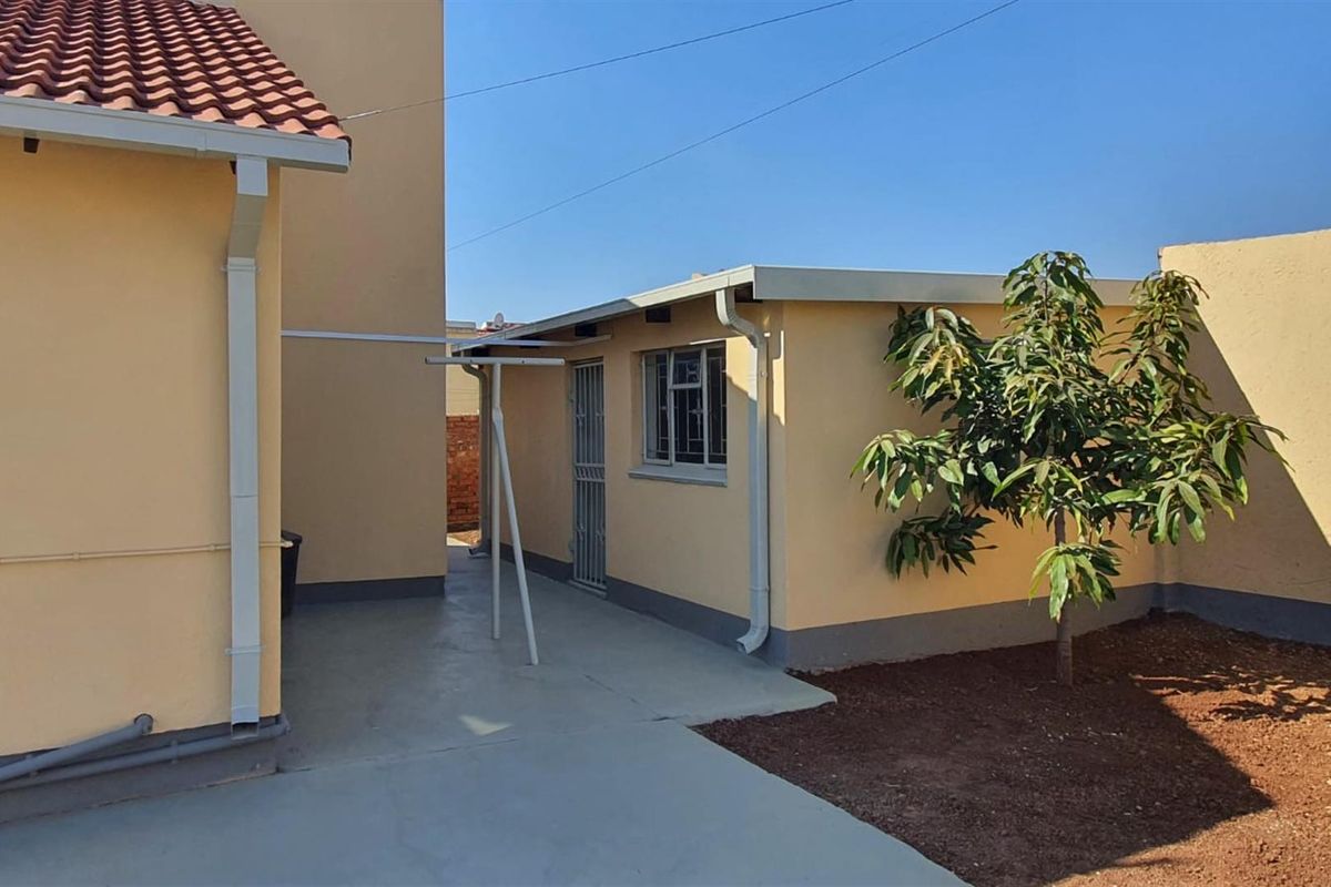 3 Bedroom House for Sale in Mamelodi Buffer Zone, Mamelodi, Pretoria - Photo 4