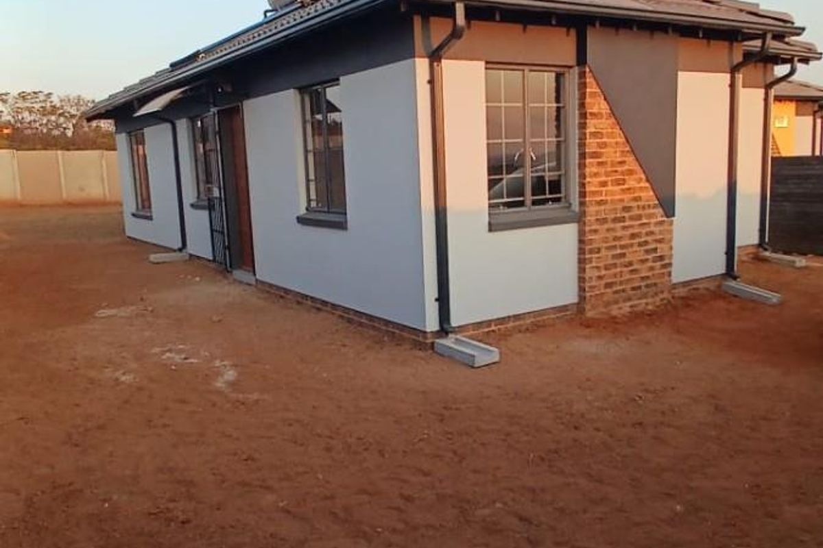 3 bedroom House to Rent in Diamond City, Pretoria - Photo 3