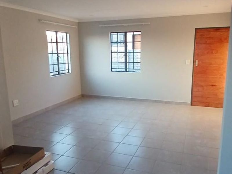 3 bedroom House to Rent in Diamond City, Pretoria - Photo 9