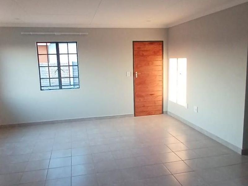 3 bedroom House to Rent in Diamond City, Pretoria - Photo 8