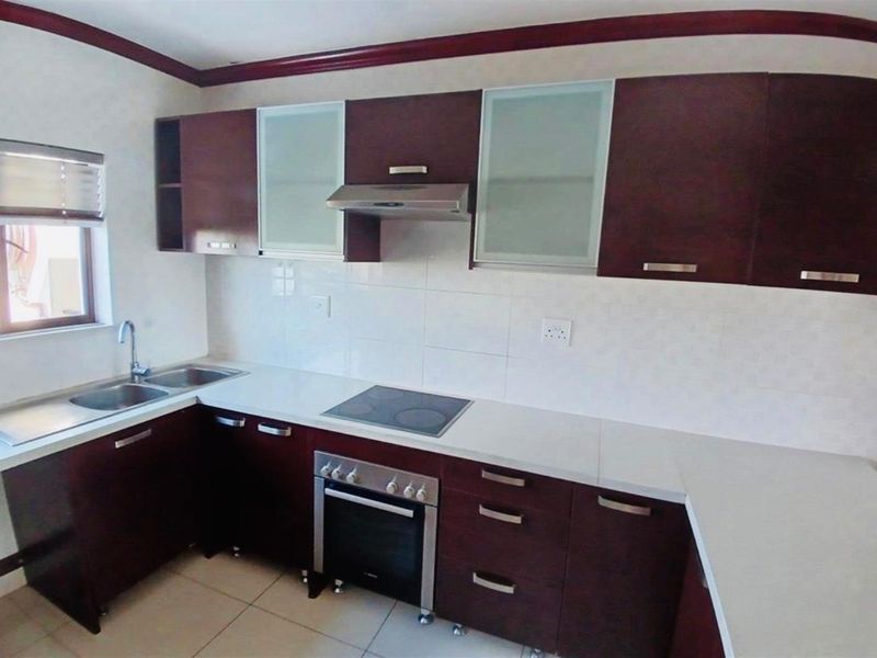 3 bedroom Apartment For Sale in Summerset, Midrand - Photo 10