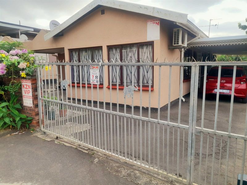 House For Sale in Brookdale, Phoenix, KwaZulu Natal - Photo 1