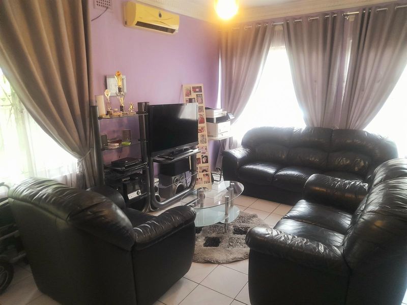 House For Sale in Brookdale, Phoenix, KwaZulu Natal - Photo 7