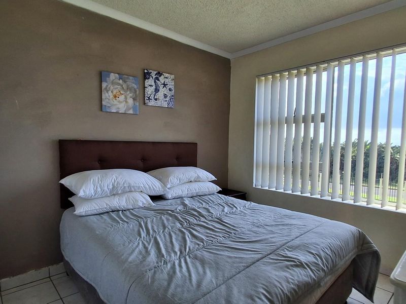 Modern Spacious Sea-View Apartment in Prime Uvongo Location - Photo 6