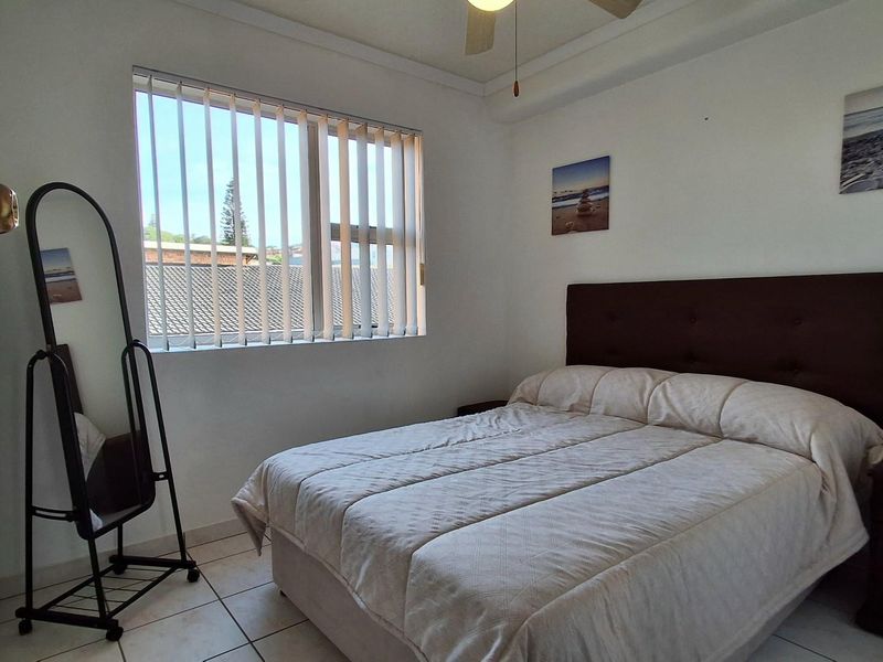 Modern Spacious Sea-View Apartment in Prime Uvongo Location - Photo 10
