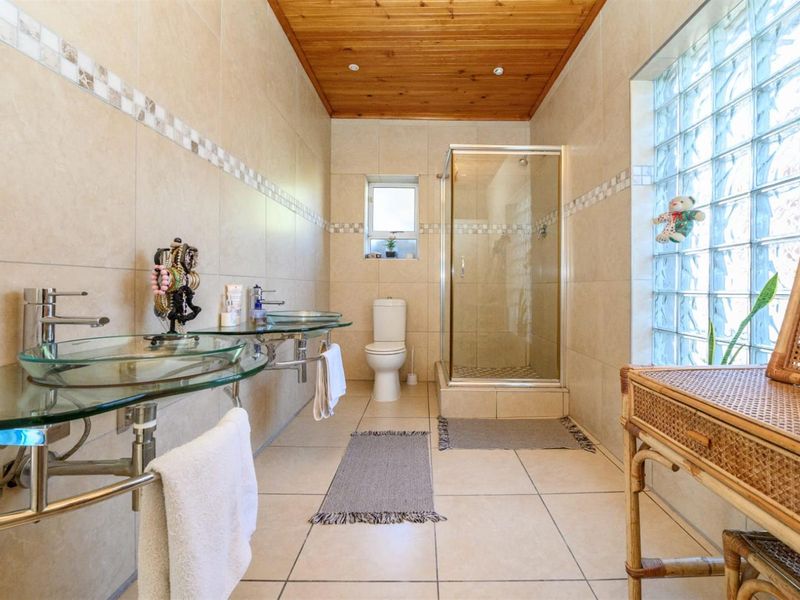 House For Sale in Westering, Port Elizabeth - Photo 6