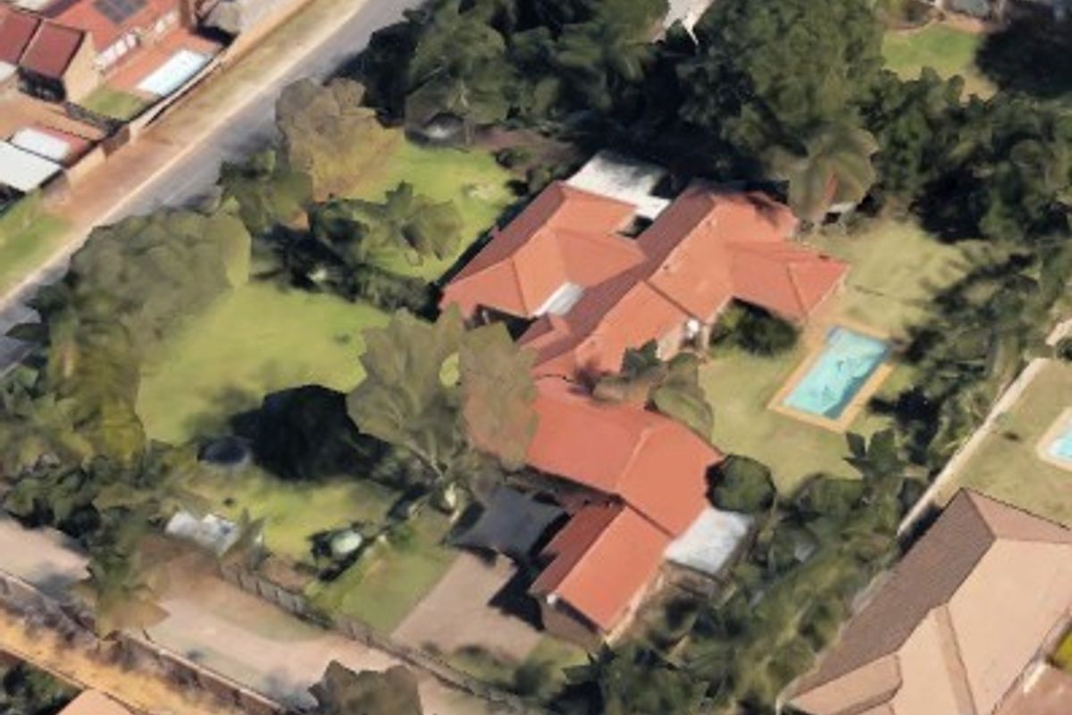 Spacious Multi-Home Property For Sale in Theresapark, Akasia, Pretoria - Photo 3