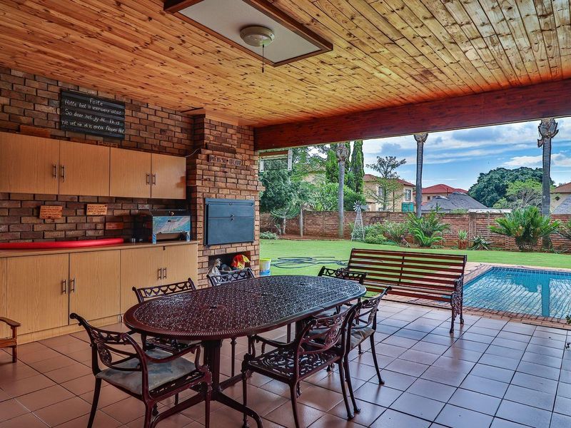 House For Sale in Theresapark Akasia - Photo 1