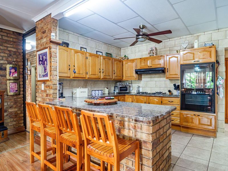 House For Sale in Theresapark Akasia - Photo 3