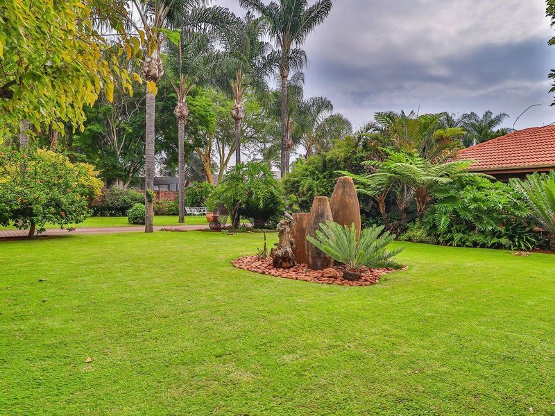 Spacious Multi-Home Property For Sale in Theresapark, Akasia, Pretoria - Photo 7