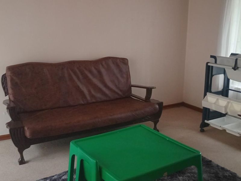 House For Sale in Aviary Hill Newcastle KwaZulu Natal - Photo 5