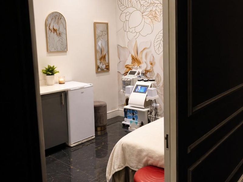 Retail Space for medical professional To Rent in Umhlanga, KwaZulu Natal - Photo 3