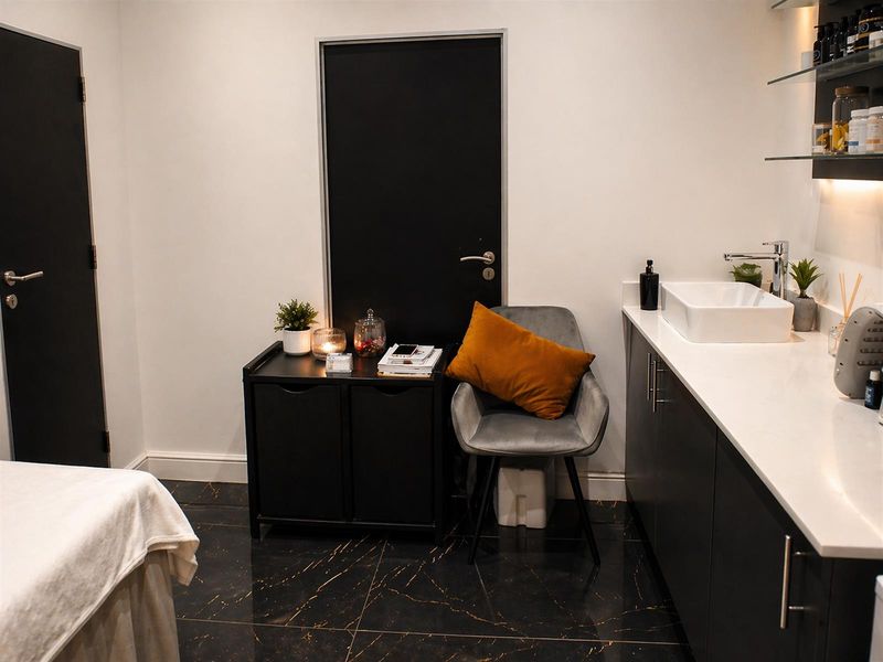 Retail Space for medical professional To Rent in Umhlanga, KwaZulu Natal - Photo 4