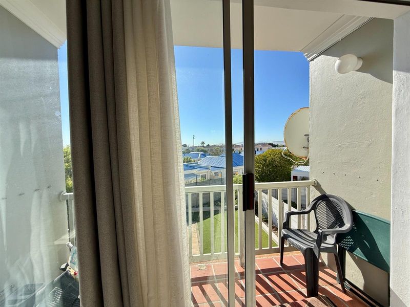 First Floor Apartment in Sought-After West Beach Terraces - Photo 3