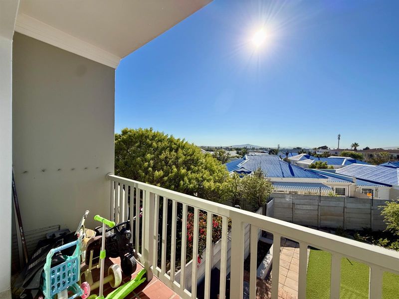 First Floor Apartment in Sought-After West Beach Terraces - Photo 2