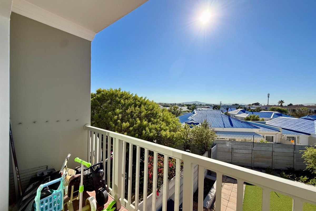 First Floor Apartment in Sought-After West Beach Terraces - Photo 2