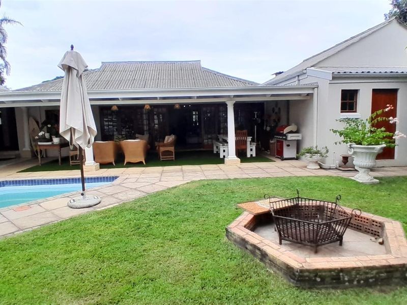 LUXURY HOME IN TRANQUIL ESTATE - BALLITO, KZN - Photo 2