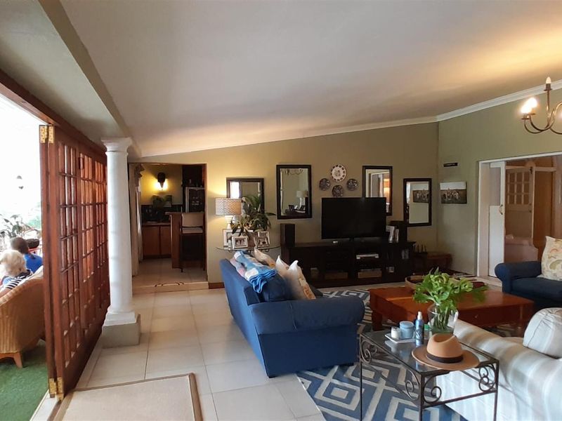 LUXURY HOME IN TRANQUIL ESTATE - BALLITO, KZN - Photo 5