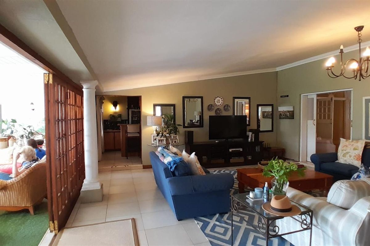 LUXURY HOME IN TRANQUIL ESTATE - BALLITO, KZN - Photo 5