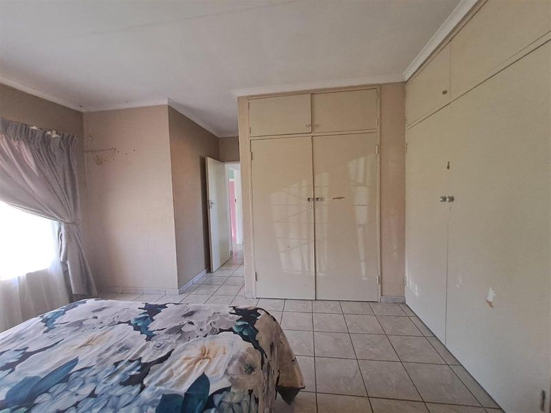 3 Bedrom house For Sale in Brackendowns Alberton, Gauteng - Photo 10